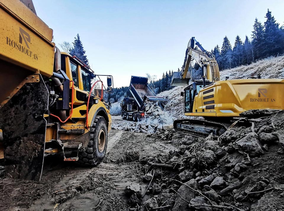 Røsholt-AS----Grunnarbeid,-riving,-fjellsikring-og-tunnelarbeid-02